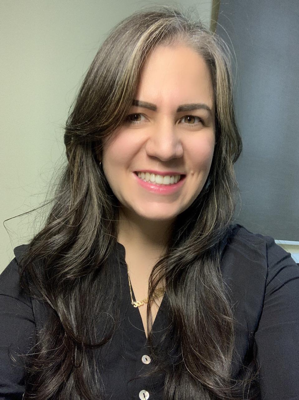 Cinara Santana Mendes